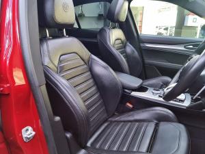 Alfa Romeo Stelvio 2.0T Veloce Q4 - Image 21
