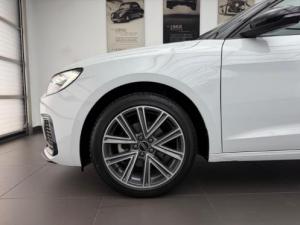 Audi A1 Sportback 30TFSI Advanced - Image 5