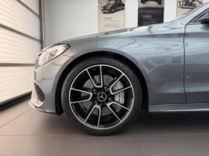 Mercedes-Benz C-Class C43 4Matic - Image 4