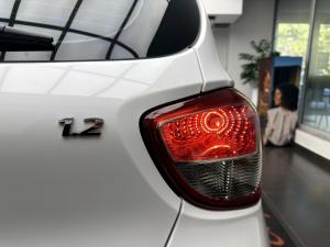 Hyundai Grand i10 1.2 Fluid hatch auto - Image 10