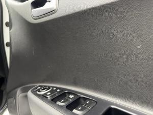 Hyundai Grand i10 1.2 Fluid hatch auto - Image 19