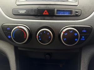 Hyundai Grand i10 1.2 Fluid hatch auto - Image 22