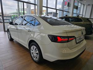 Volkswagen Polo sedan 1.6 auto - Image 16