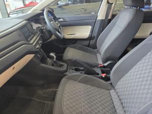 Volkswagen Polo sedan 1.6 auto - Image 9