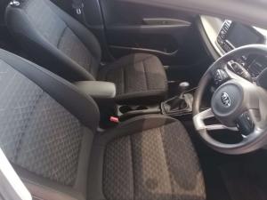 Kia RIO 1.4 LS 5-Door - Image 10