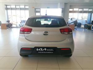 Kia RIO 1.4 LS 5-Door - Image 4