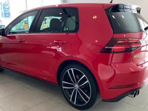 Volkswagen Golf GTD - Image 7