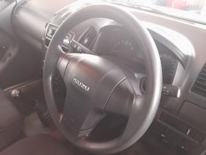 Isuzu D-Max Gen 6 250C single cab Fleetside - Image 18