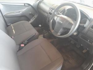 Isuzu D-Max Gen 6 250C single cab Fleetside - Image 9