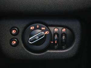 MINI Clubman Cooper Clubman - Image 23
