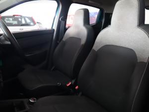 Renault Kwid 1.0 Expression auto - Image 12