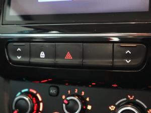 Renault Kwid 1.0 Techno manual - Image 15