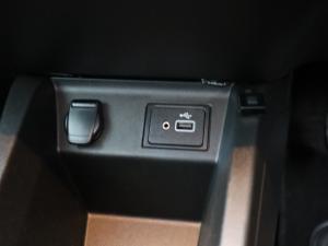 Renault Kwid 1.0 Techno manual - Image 17