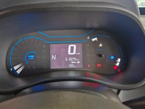 Renault Kwid 1.0 Techno auto - Image 12
