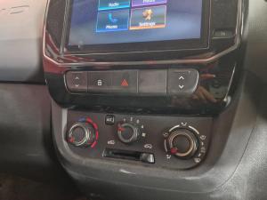 Renault Kwid 1.0 Techno auto - Image 15