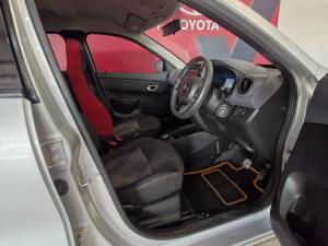 Renault Kwid 1.0 Techno auto - Image 9
