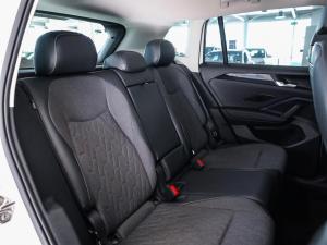 Volkswagen Tiguan 1.4TSI Life - Image 12
