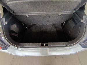 Suzuki Swift 1.2 GL - Image 8