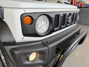 Suzuki Jimny 1.5 GLX AllGrip 3-door manual - Image 12