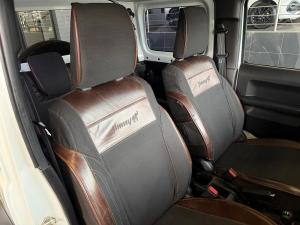 Suzuki Jimny 1.5 GLX AllGrip 3-door manual - Image 25