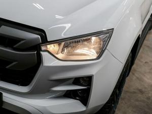 Isuzu D-Max 1.9TD double cab LS auto - Image 4