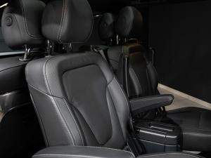Mercedes-Benz V-Class V300d Exclusive - Image 18