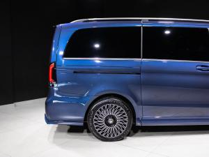 Mercedes-Benz V-Class V300d Exclusive - Image 30