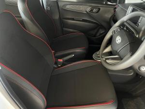 Hyundai Grand i10 1.0 Premium hatch - Image 10