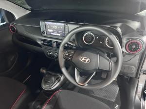 Hyundai Grand i10 1.0 Premium hatch - Image 6