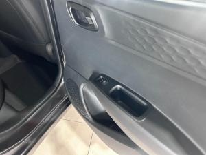 Hyundai Grand i10 1.0 Premium hatch - Image 7