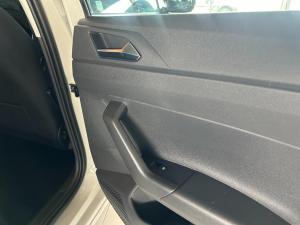 Volkswagen Polo hatch 1.0TSI Life auto - Image 8