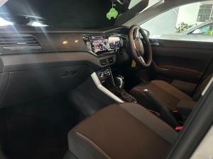 Volkswagen Polo hatch 1.0TSI Life auto - Image 9