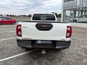 Toyota Hilux 2.8GD-6 Xtra cab 4x4 Legend manual - Image 5