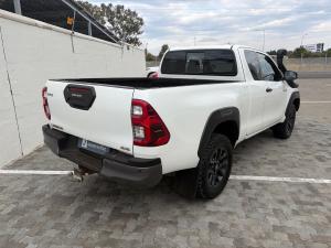 Toyota Hilux 2.8GD-6 Xtra cab 4x4 Legend manual - Image 2