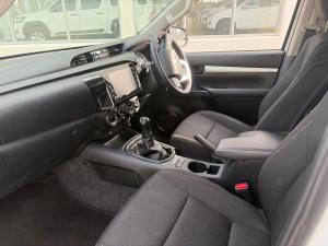 Toyota Hilux 2.4GD-6 double cab 4x4 Raider X manual - Image 7
