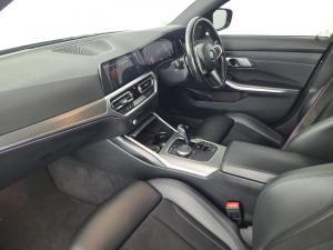 BMW 318i M Mzansi Edition automatic - Image 7