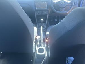 Volkswagen Polo Vivo hatch 1.6 Style - Image 12