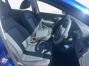 Volkswagen Polo Vivo hatch 1.6 Style - Image 14