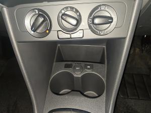 Volkswagen Polo Vivo hatch 1.4 - Image 22