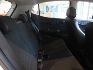 Hyundai Grand i10 1.0 Premium hatch - Image 10