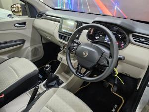 Renault Triber 1.0 Techno - Image 5
