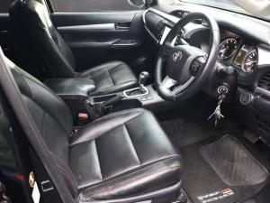 Toyota Hilux 2.8GD-6 double cab Raider auto - Image 8