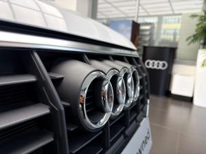 Audi Q3 1.4TFSI S auto - Image 5