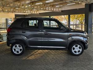 Suzuki S-Presso 1.0 GL auto - Image 12