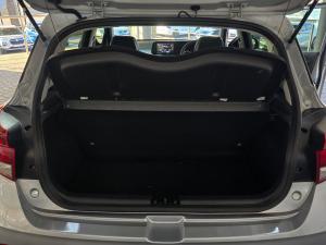 Hyundai Grand i10 1.2 Premium hatch - Image 26