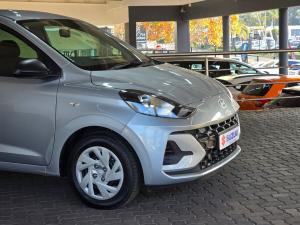 Hyundai Grand i10 1.2 Premium hatch - Image 2