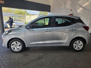 Hyundai Grand i10 1.2 Premium hatch - Image 8