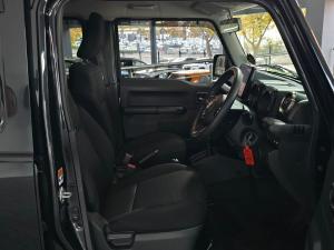 Suzuki Jimny 1.5 GLX AllGrip 5-door auto - Image 18