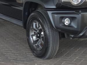 Suzuki Jimny 1.5 GLX AllGrip 5-door auto - Image 4