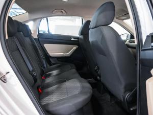 Volkswagen Polo sedan 1.0TSI Life - Image 8